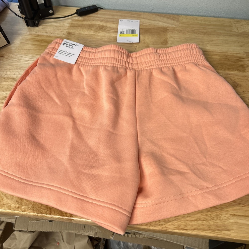 Nike Sportswear Mid Rise Fleece Shorts Small IH2108-844 Peach Workout Womens - Picture 11 of 11